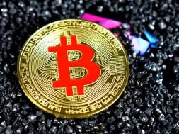 bitcoin-10-bin-dolari-gecti-koinmedya-com (2)