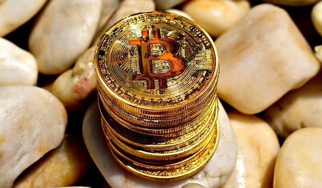 Fiat paralardan kaçan yatırımcılar, Bitcoin hacmini coşturdu!