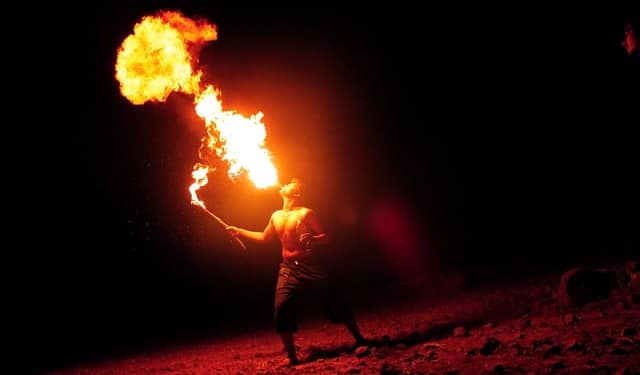 DigiByte kurucusundan kripto borsalarına yaylım ateşi. Digibyte kurucusu Jared Tate, kripto para borsaları hakkında çok sert eleştirilerde bulundu. Ona göre borsalar Satoshi Nakamoto’nun istediği şeyin tam zıttı yönde ilerliyorlar.