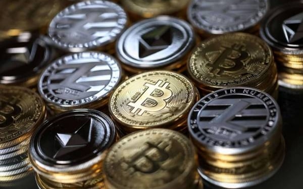 haftanın en fazla kazandıran ve kaybettiren coinleri