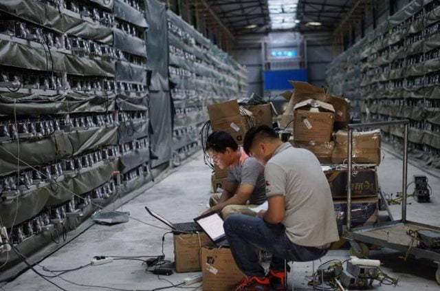 Yasağa rağmen Çin Bitcoin madencileri yolunu buldu