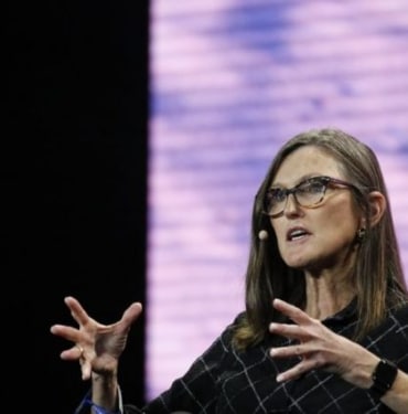 cathie-wood-bitcoin-alan-unlu-koinmedya-com