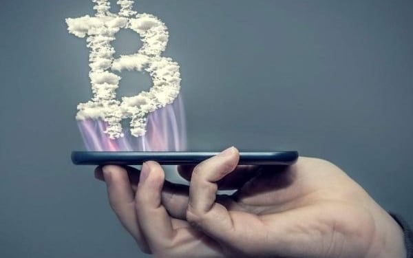 2019'dan bu yana uyuyan Bitcoin balinası uyandı! Dev transfer neyin habercisi?