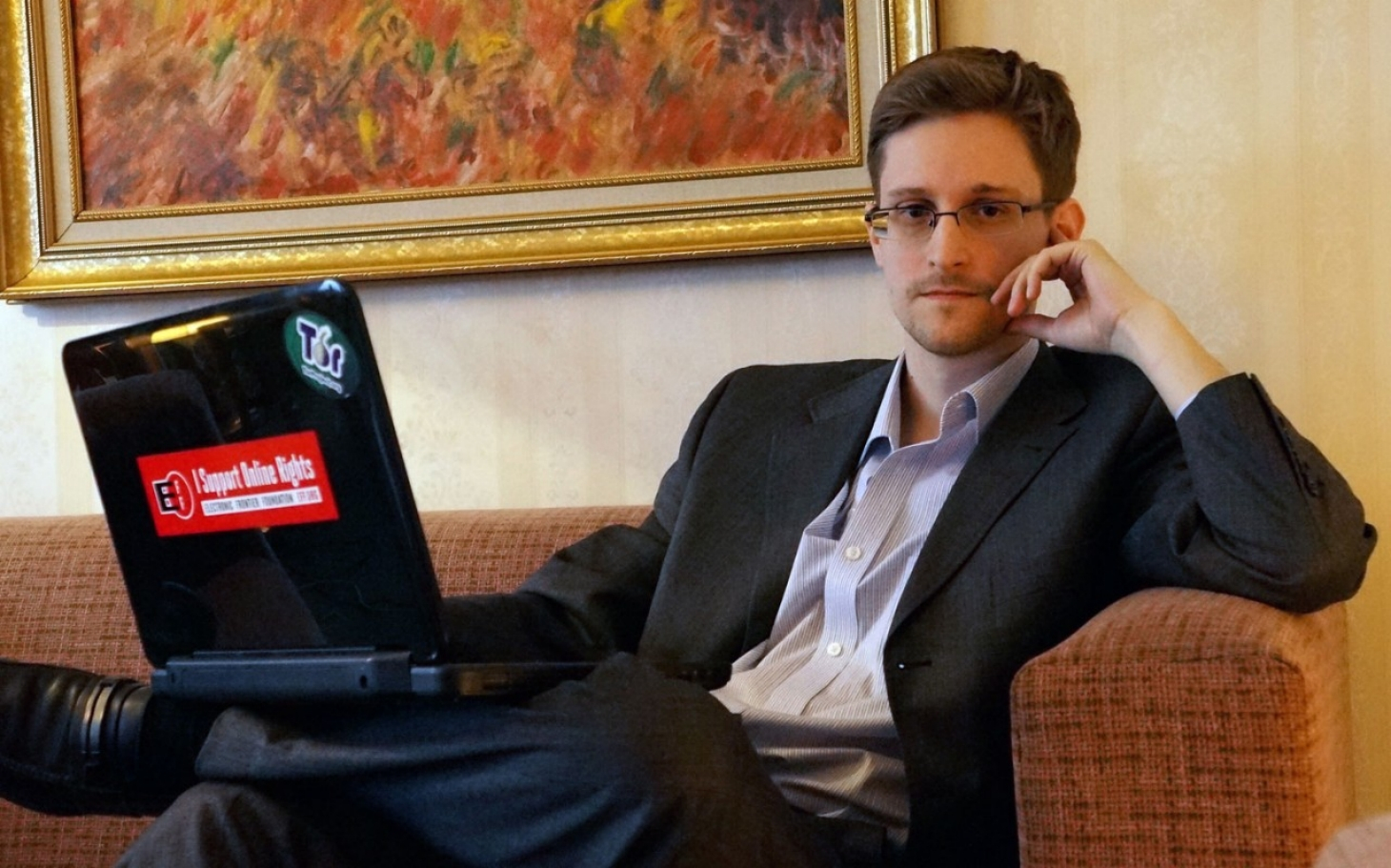 Edward Snowden:“ Solana Hapis İçinde Doğan Bir Proje”