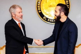 Nayib-Bukele-and-Michael-Saylor-